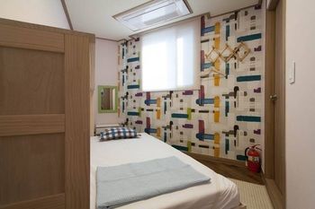 Cube Guest house 2*